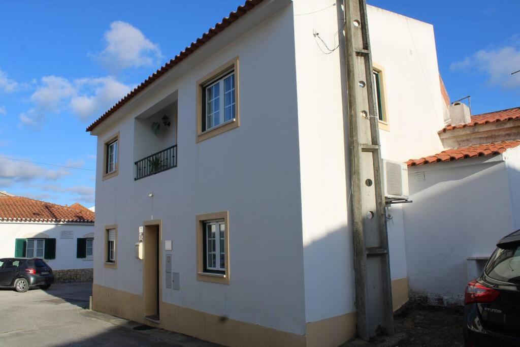 Appartement Casa Da Avo Lidia à Lourinhã Extérieur photo